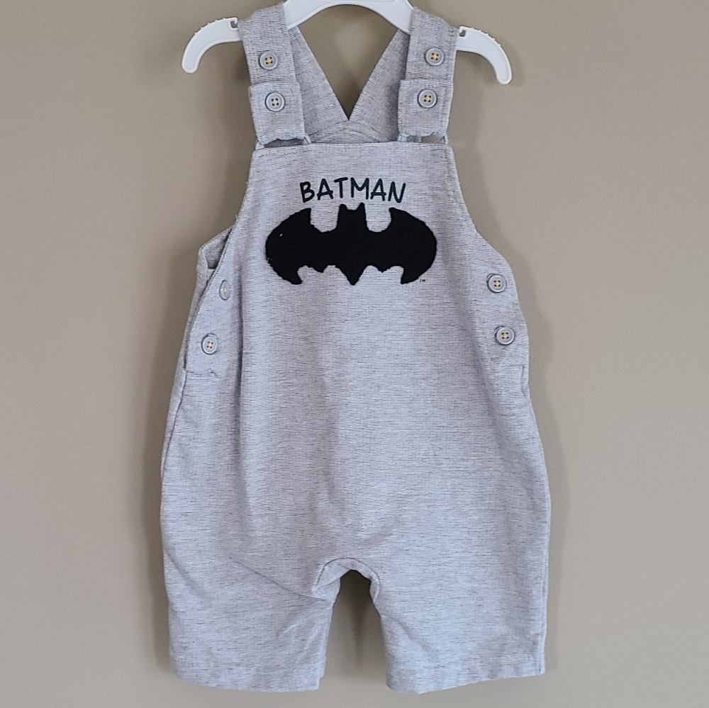 Light grey Batman shortalls